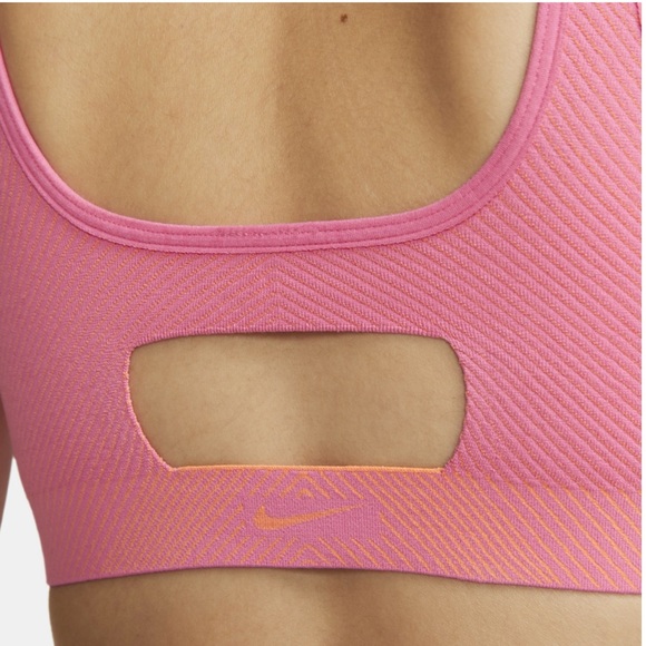 Nike Yoga Dri -Fit Indy Seamless Sports Bra Size small - Picture 3 of 10